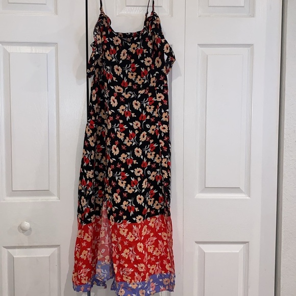 Express Floral Maxi Dress - Black and Red - Picture 13 of 13